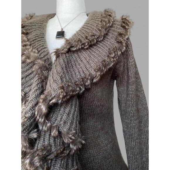 Brown Wool Blend Cardigan with Faux Fur Trim Ruffles! - Picture 4 of 7